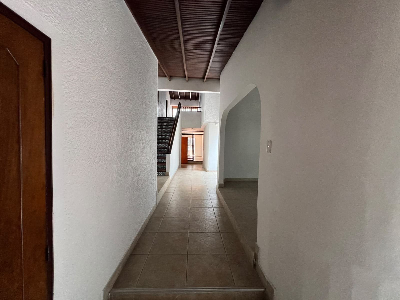 Casa Comercial en arriendo en Los Conquistadores, Laureles, Medellín — foto 4 de 19