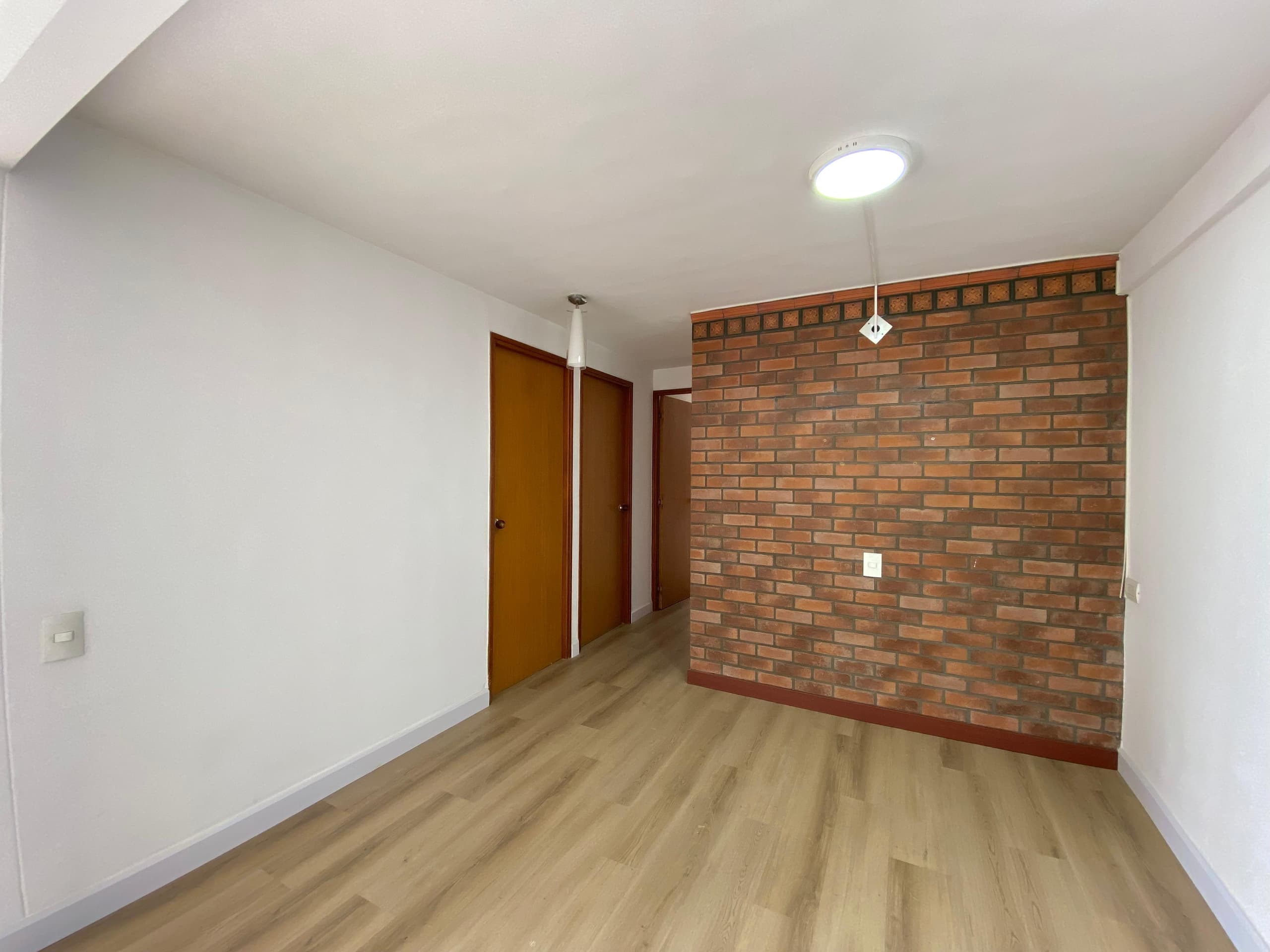 Apartamento en arriendo en Castropol, Poblado, Medellín — foto 5 de 18