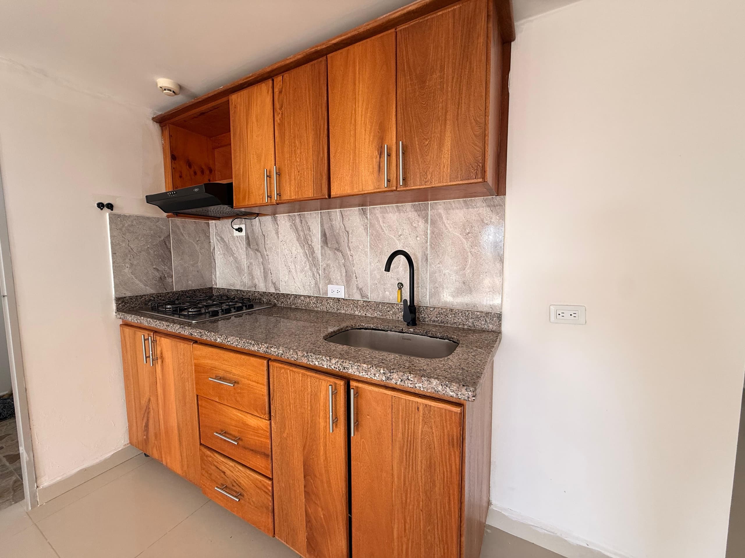 Aparta Suite en arriendo en San Antonio de Pereira, Rionegro — foto 2 de 16