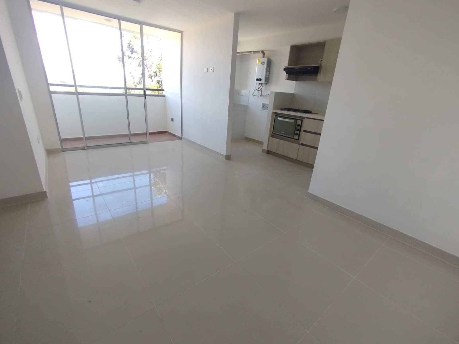 Apartamento en arriendo en Rionegro — foto 1 de 14