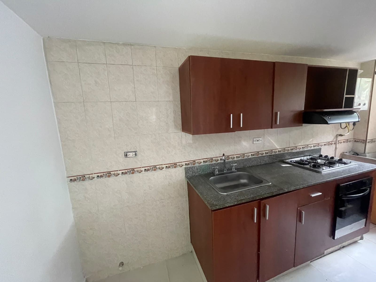 Apartamento en arriendo en Loma de los Bernal, Belen, Medellín — foto 5 de 19