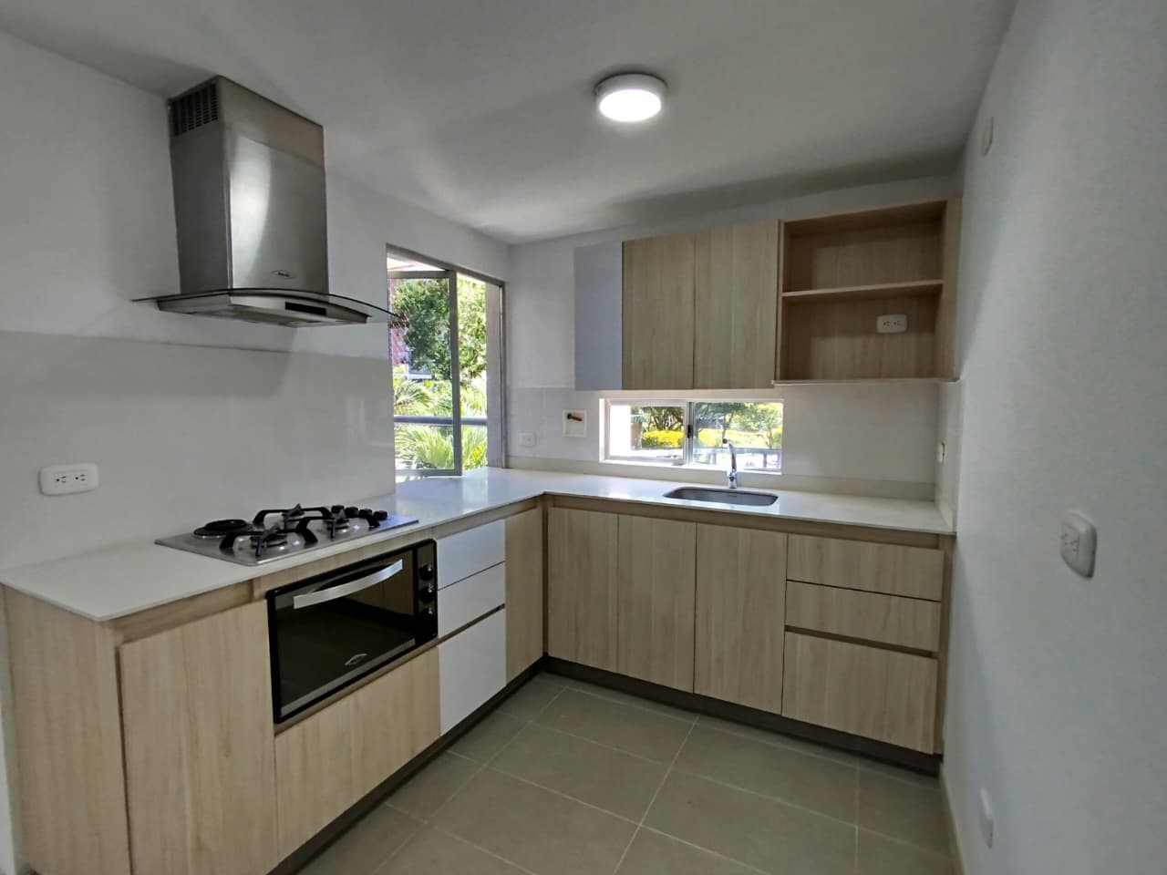 Apartamento en arriendo en Rodeo Alto, Belen, Medellín — foto 2 de 18