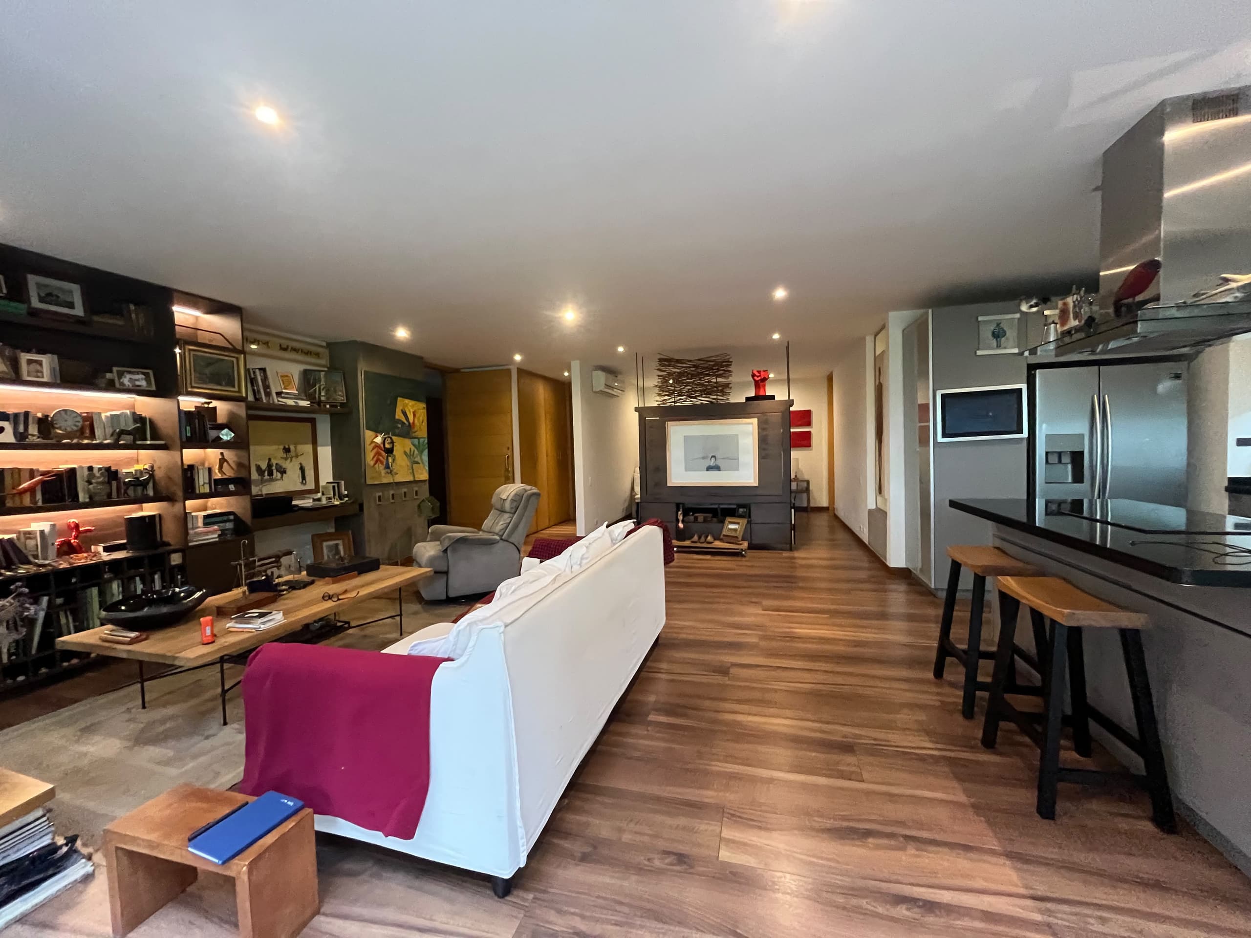 Apartamento en arriendo en San Lucas, Poblado, Medellín — foto 2 de 19