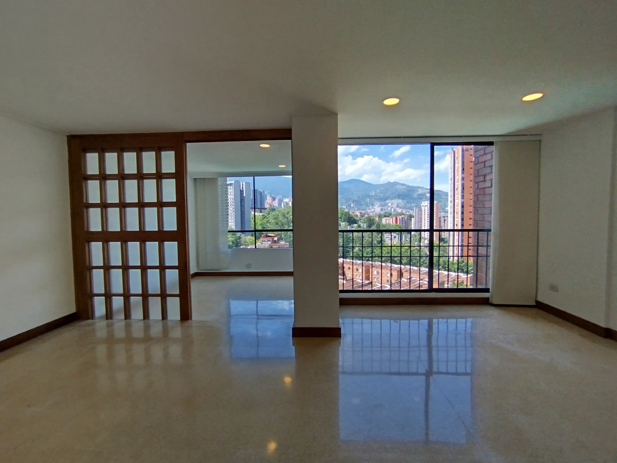 Apartamento en arriendo en La Frontera M, Poblado, Medellín — foto 2 de 20