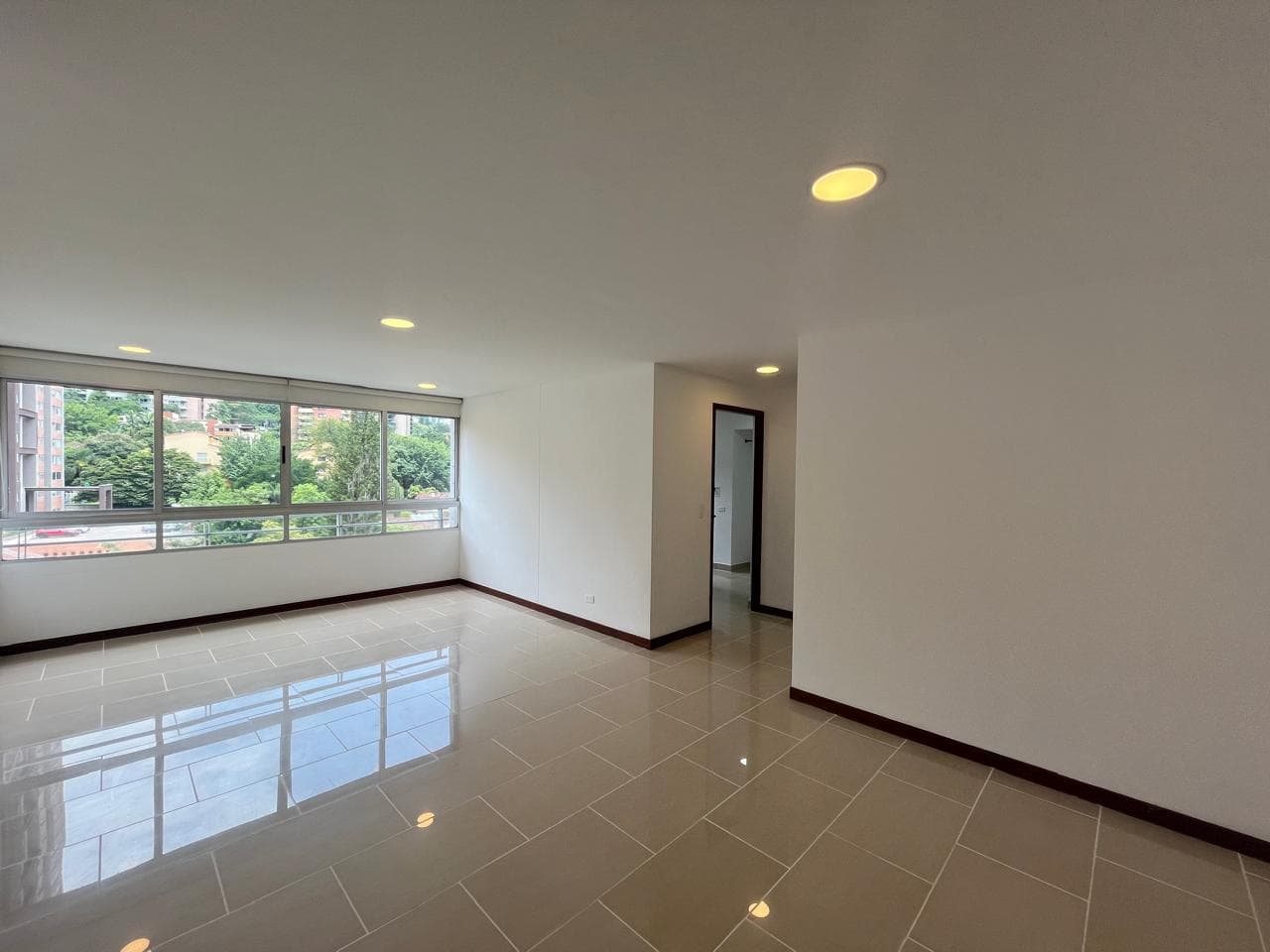 Apartamento en arriendo en Castropol, Poblado, Medellín — foto 4 de 20