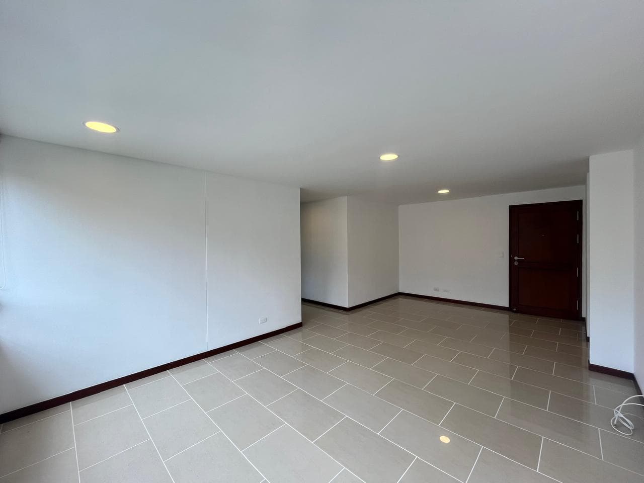 Apartamento en arriendo en Castropol, Poblado, Medellín — foto 5 de 20