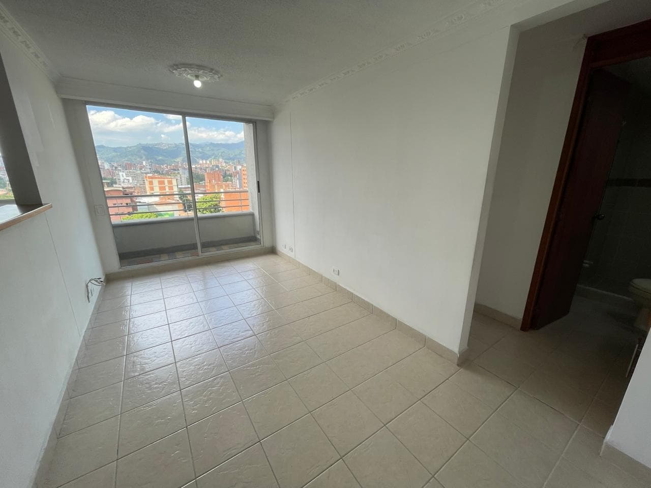 Apartaestudio en arriendo en Estadio, Laureles, Medellín — foto 4 de 13