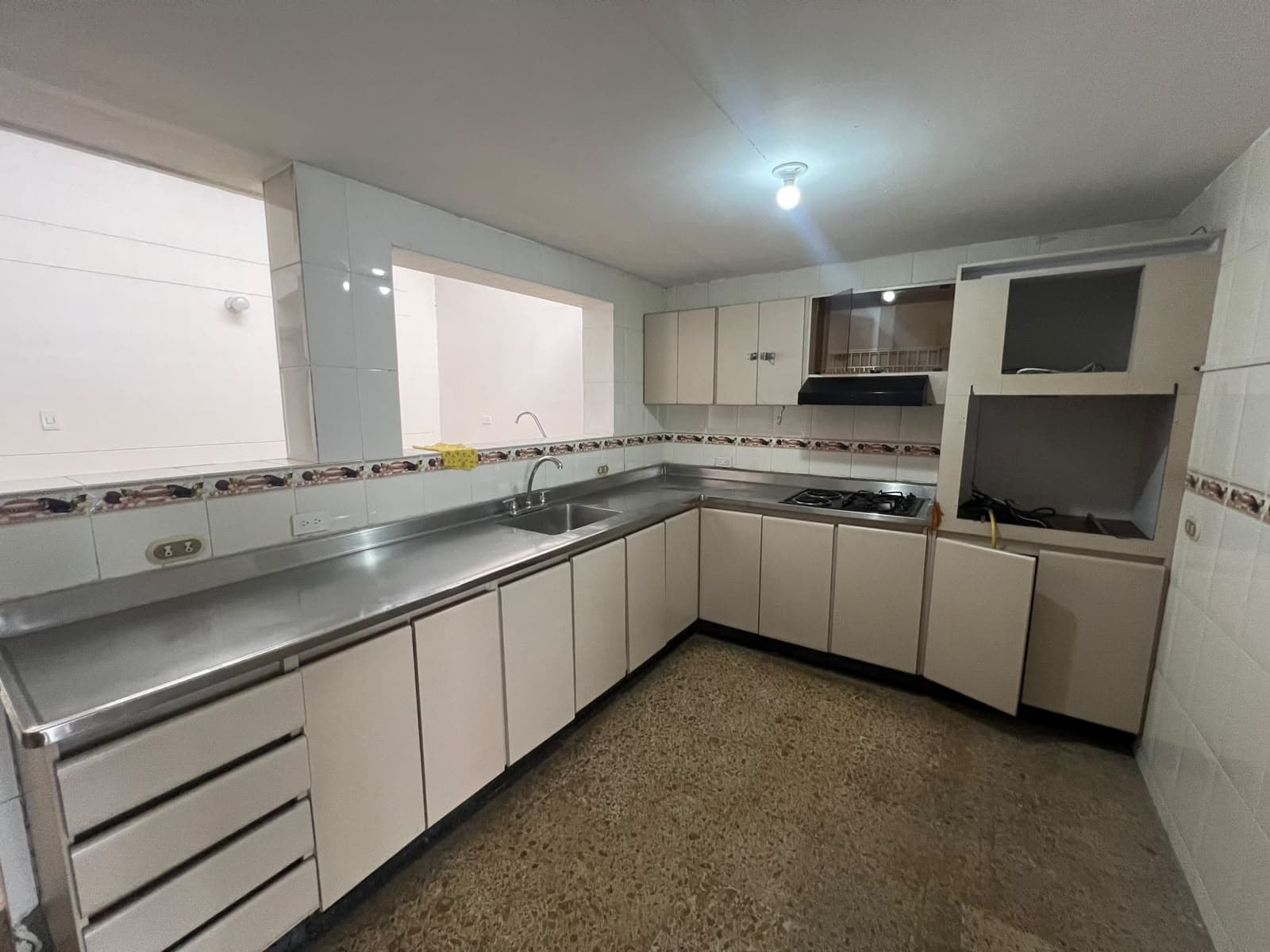 Casa Comercial en arriendo en Laureles, Medellín — foto 4 de 19