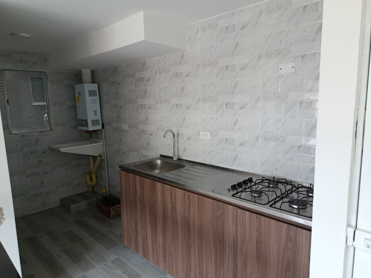 Apartamento en arriendo en Madrid — foto 3 de 16