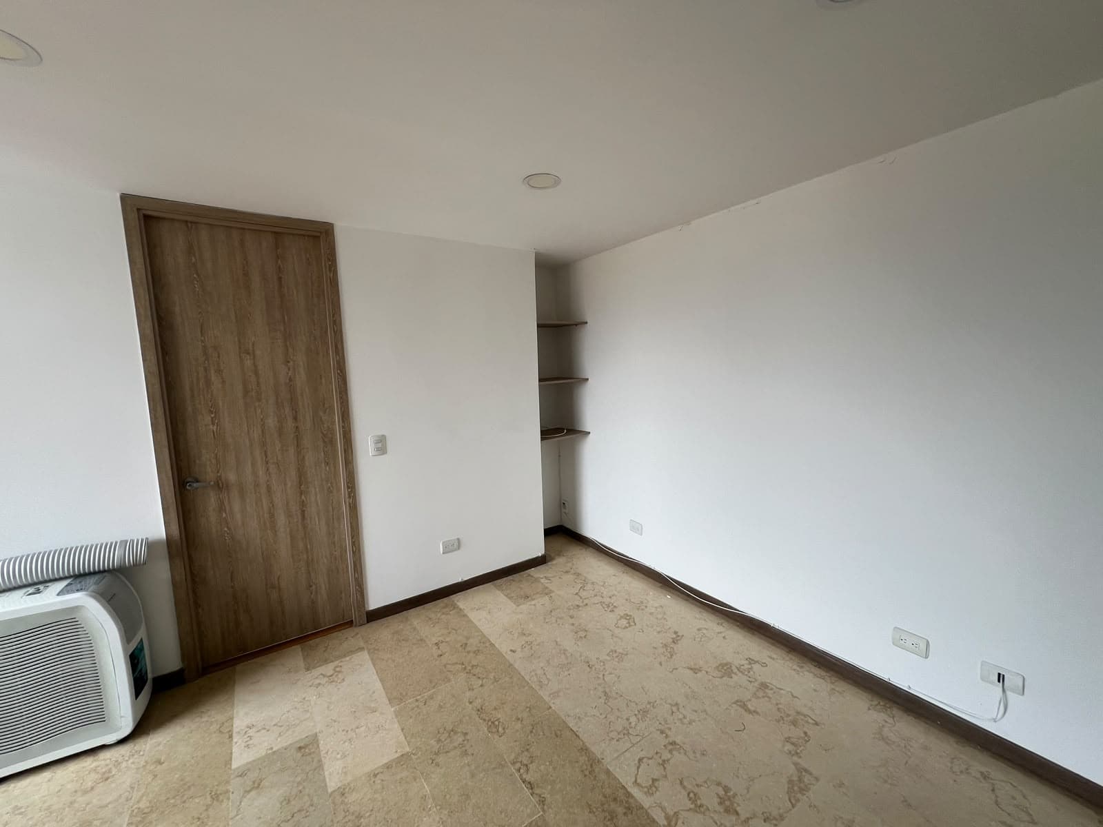 Apartaestudio en arriendo en Laureles, Medellín — foto 5 de 15