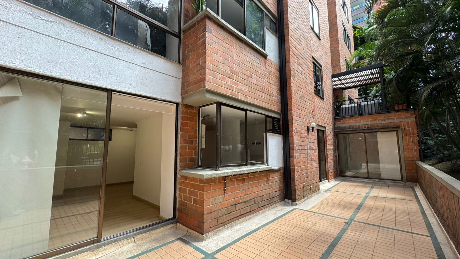 Apartamento en arriendo en Santa María de los Ángeles, Poblado, Medellín — foto 1 de 20