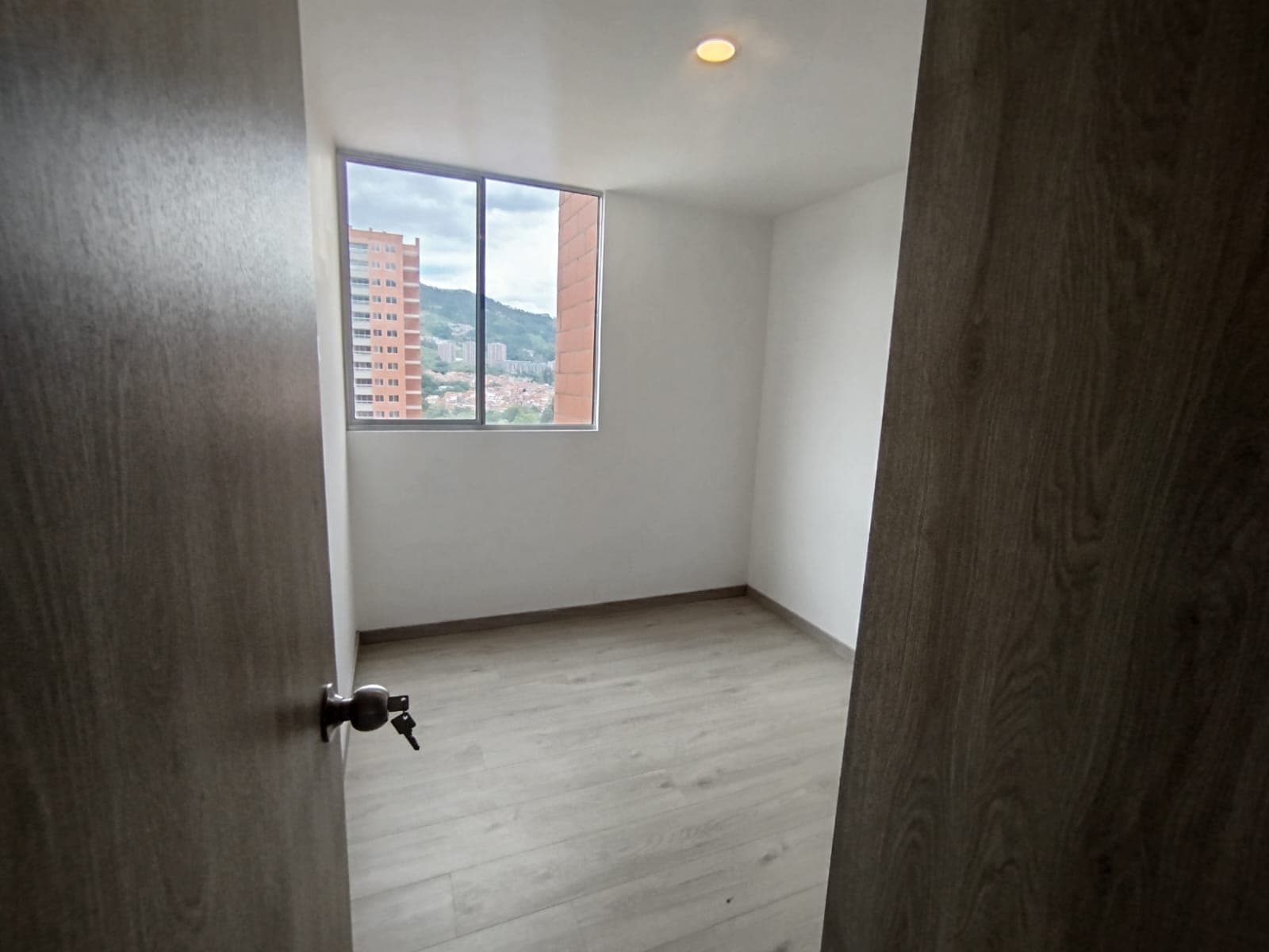 Apartamento en arriendo en Simón Bolívar, Itagui — foto 4 de 13