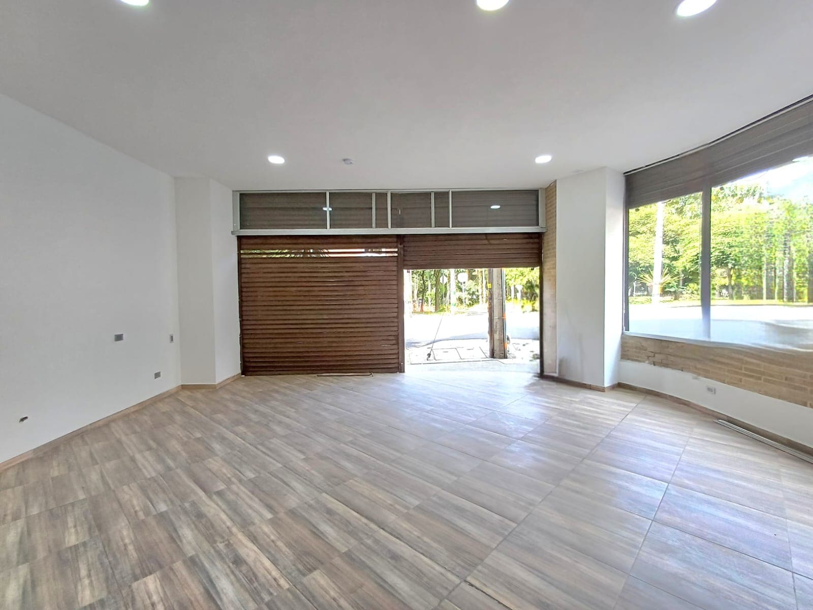 Local en arriendo en La Sebastiana, Envigado — foto 1 de 14