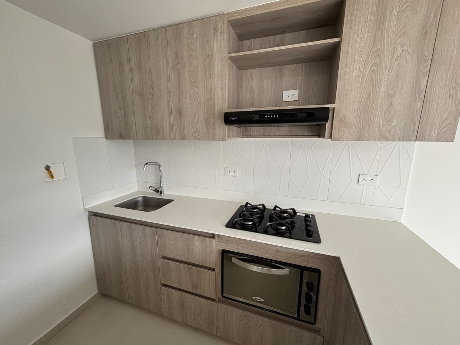 Apartamento en arriendo en Simón Bolívar, Itagui — foto 1 de 19