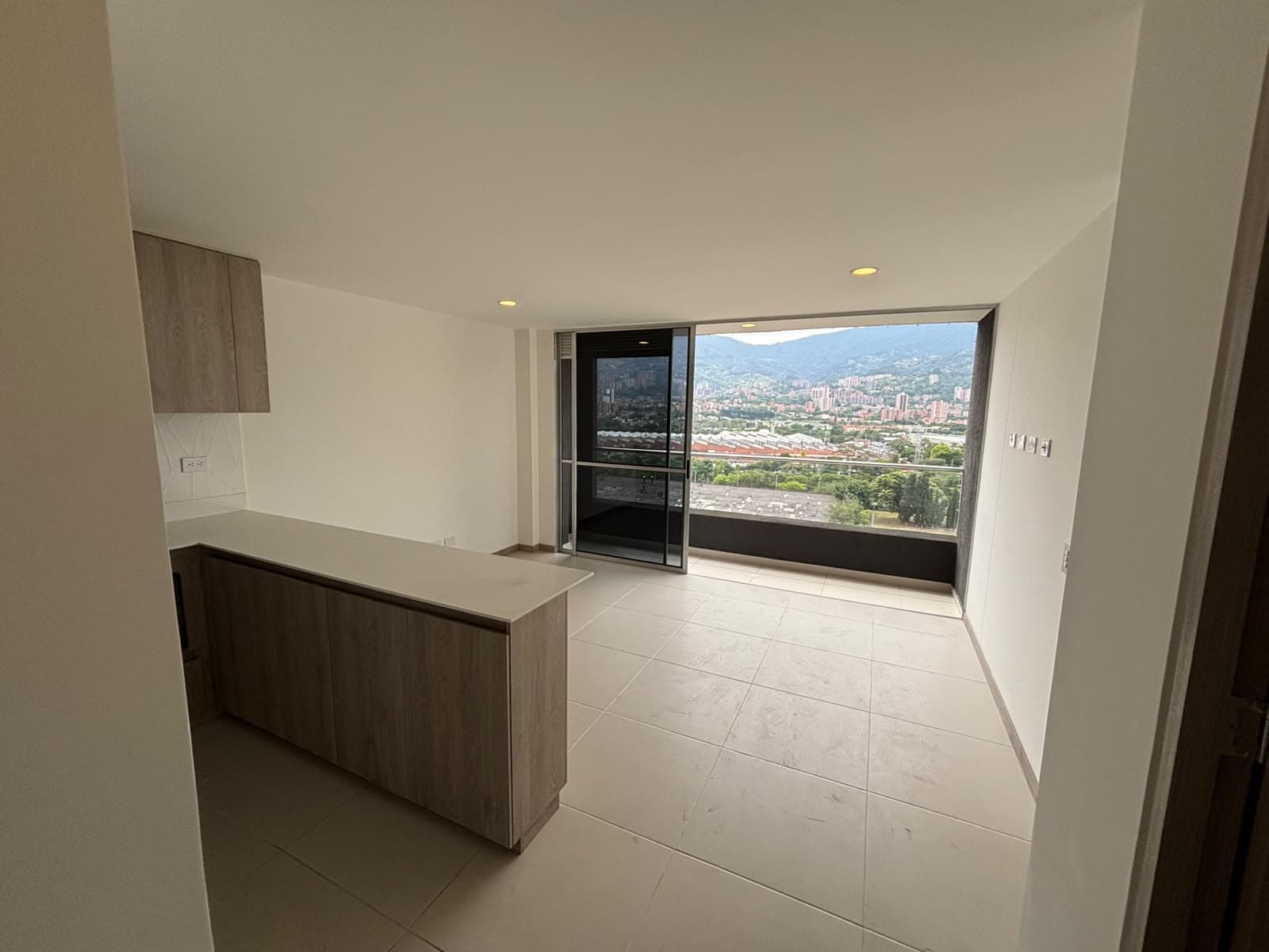Apartamento en arriendo en Simón Bolívar, Itagui — foto 5 de 19