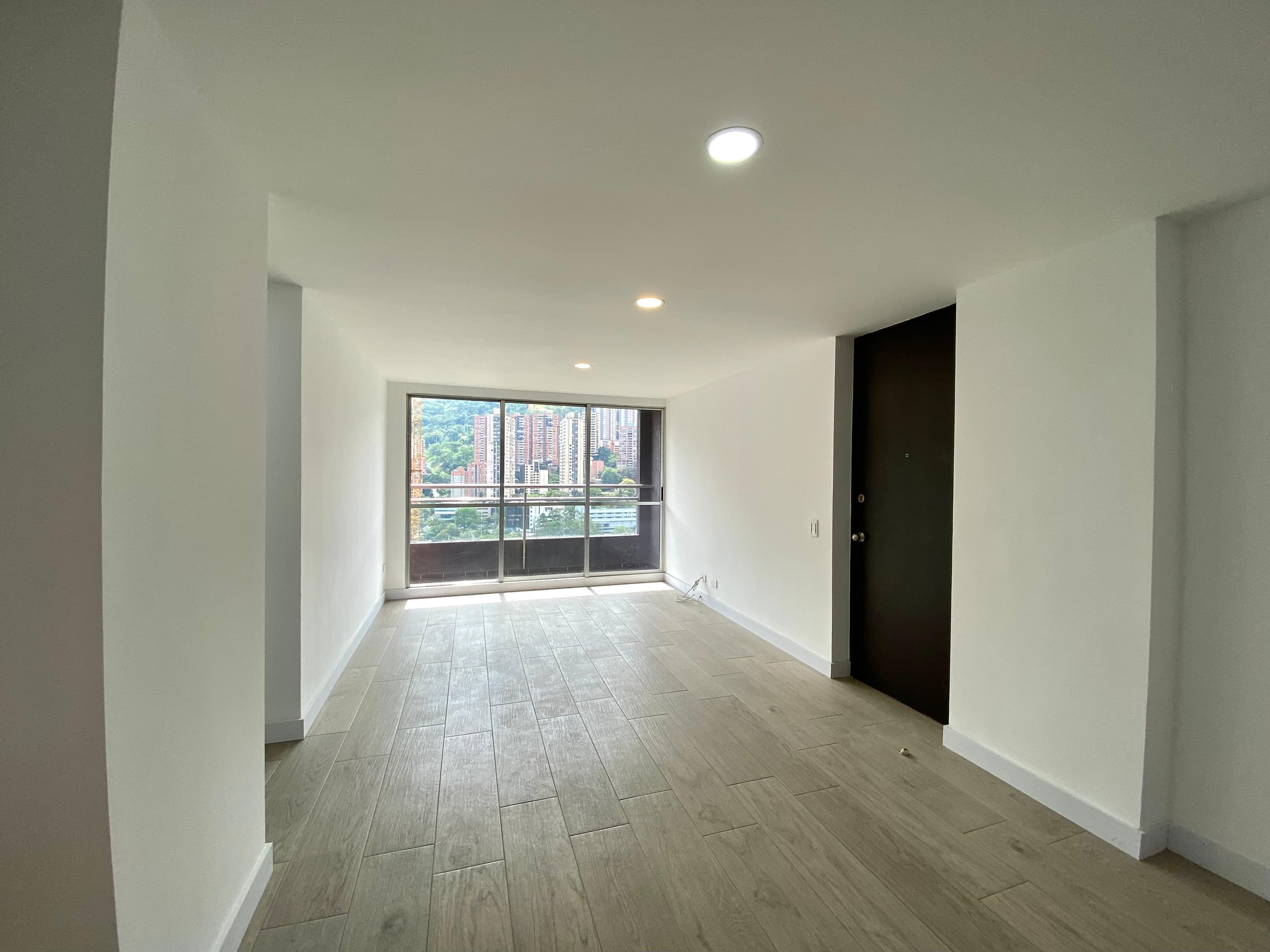 Apartamento en arriendo en Ciudad del Rio, Medellín — foto 3 de 19