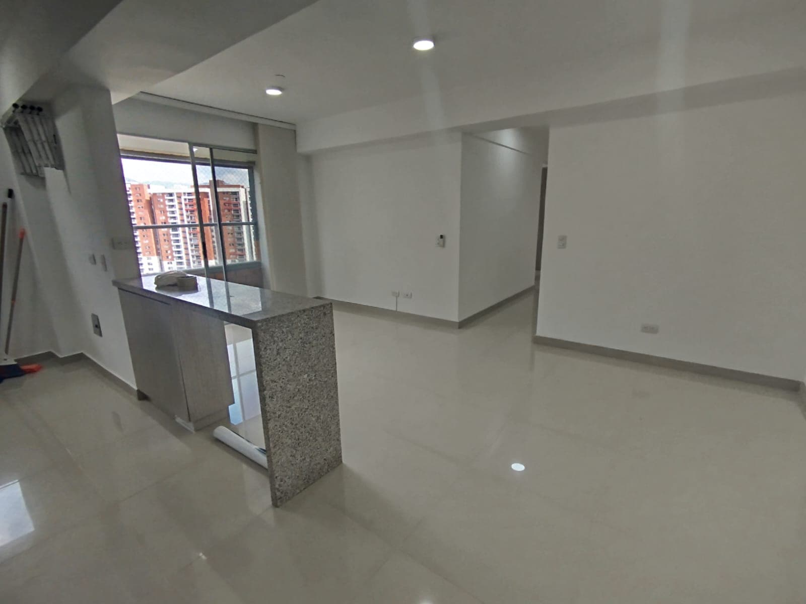Apartamento en arriendo en Prados de Sabaneta — foto 4 de 20