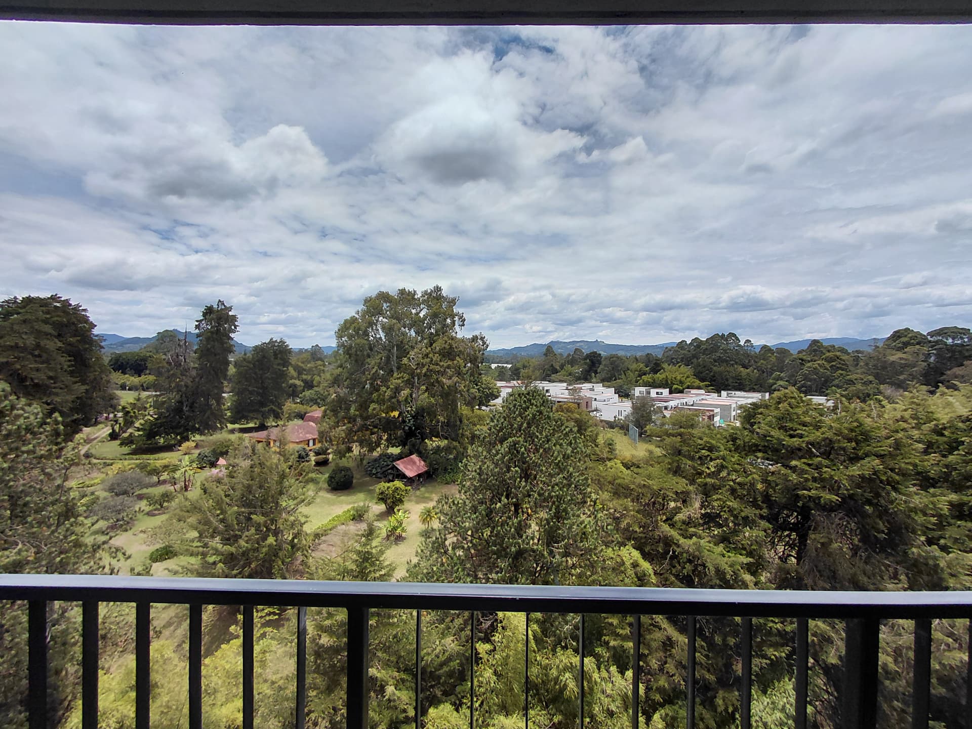 Apartamento en arriendo en San Antonio de Pereira, Rionegro — foto 1 de 18