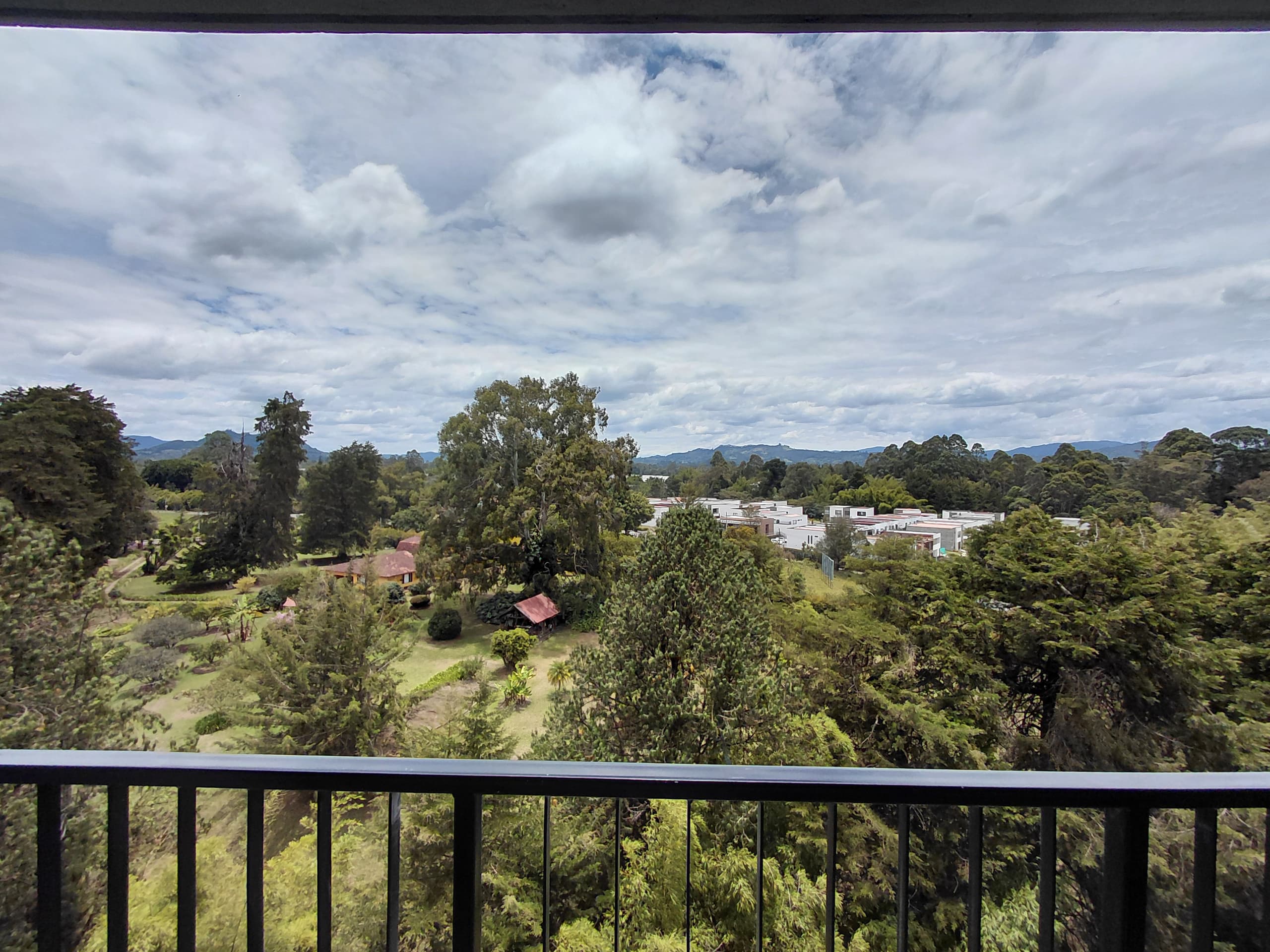 Apartamento en arriendo en San Antonio de Pereira, Rionegro — foto 1 de 18