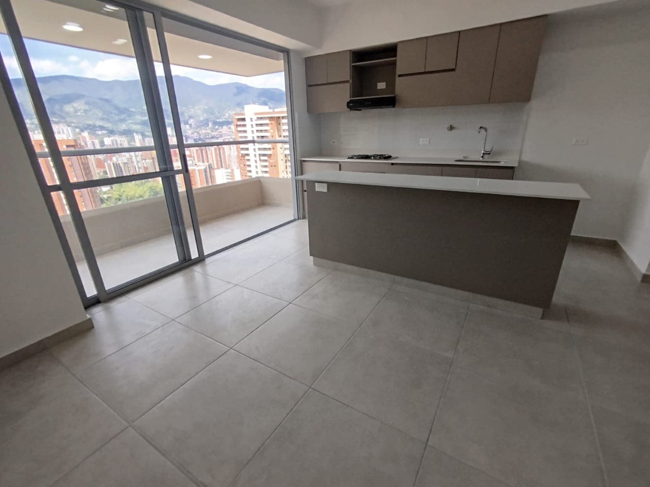 Apartamento en arriendo en Maria Auxiliadora, Sabaneta — foto 4 de 16