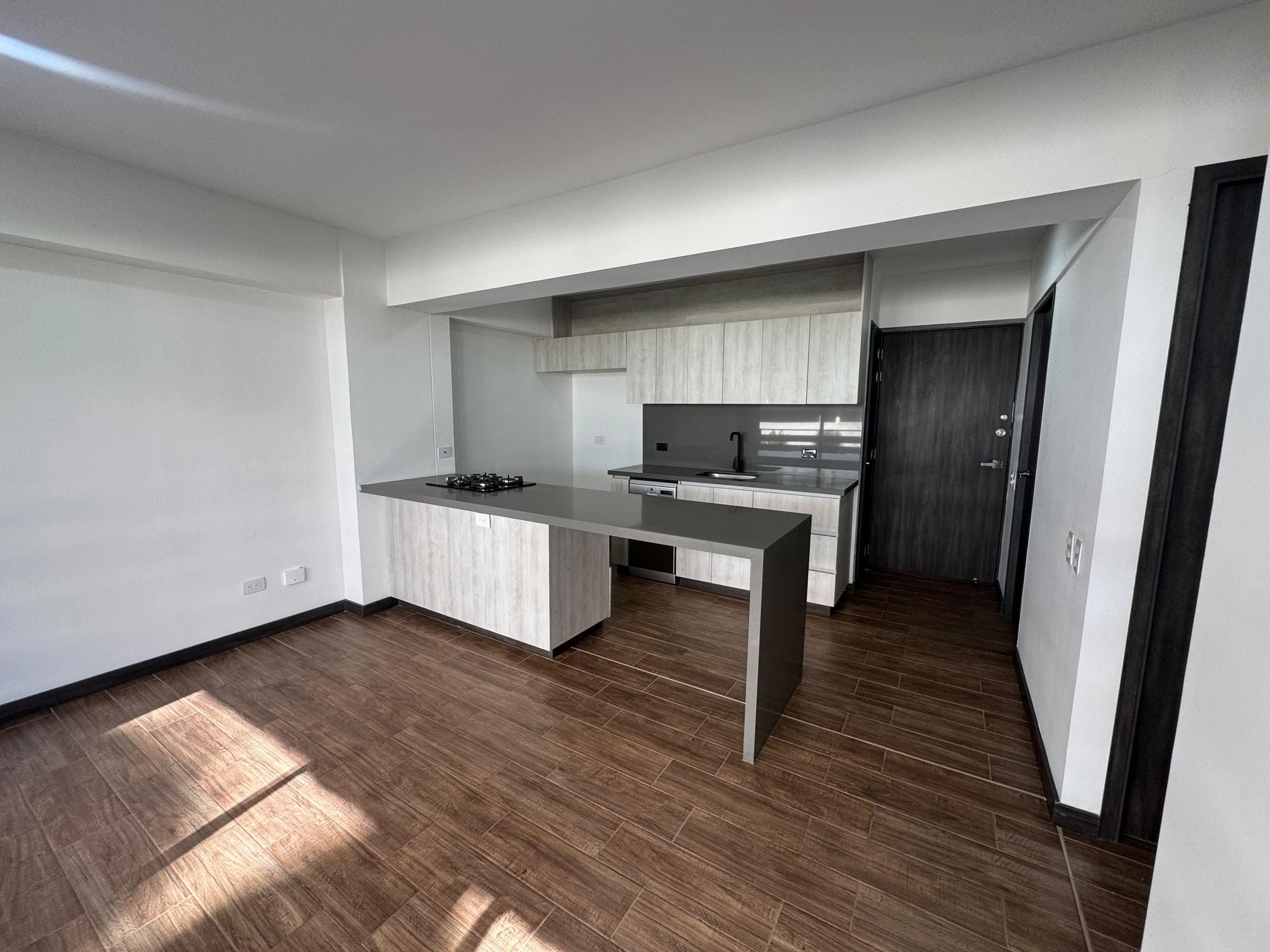 Apartamento en arriendo en El Retiro — foto 4 de 17