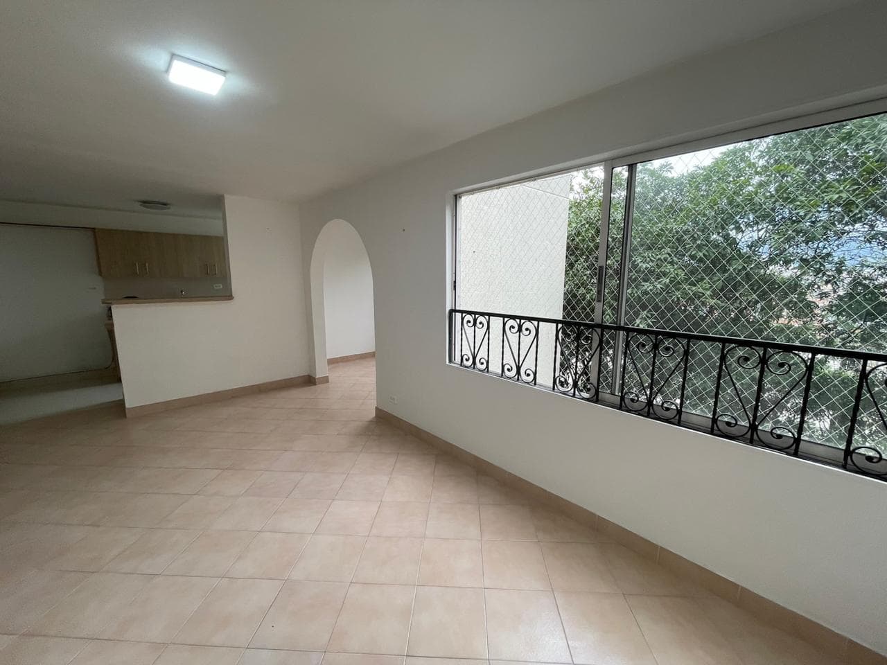 Apartamento en arriendo en Almeria, Laureles, Medellín — foto 3 de 15