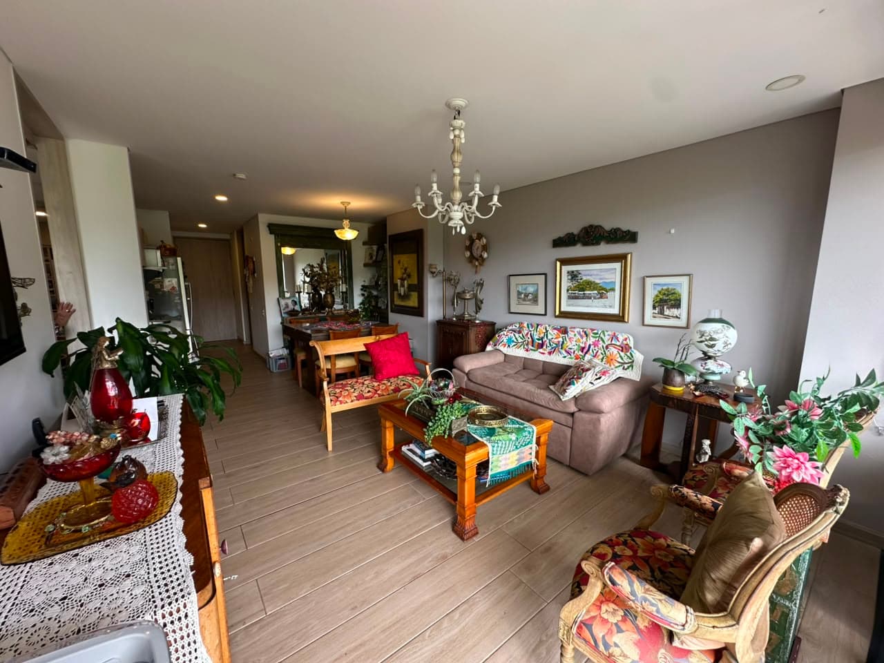 Apartamento en arriendo en Loma del Escobero, Envigado — foto 2 de 13