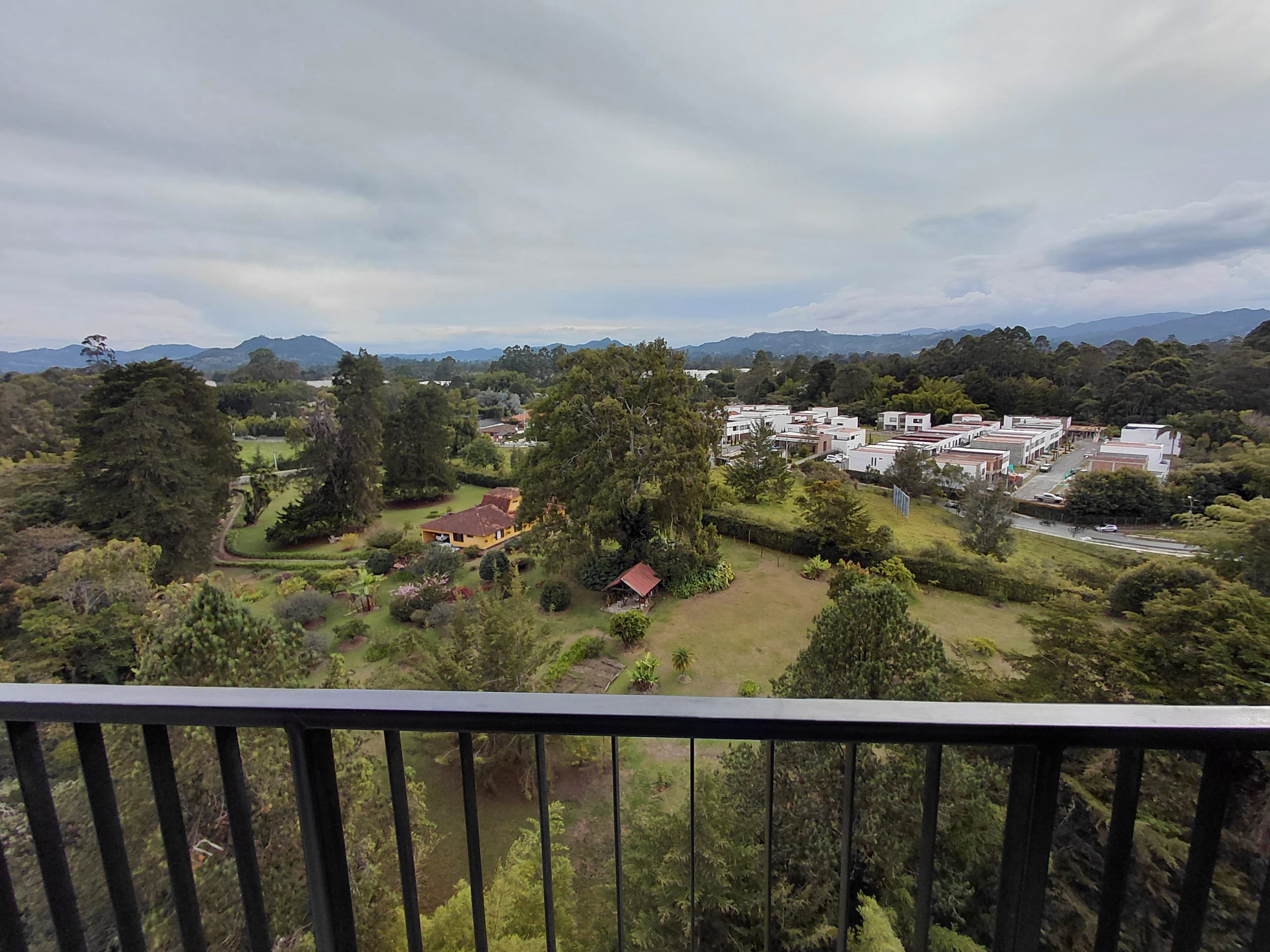 Apartamento en arriendo en San Antonio de Pereira, Rionegro — foto 1 de 17