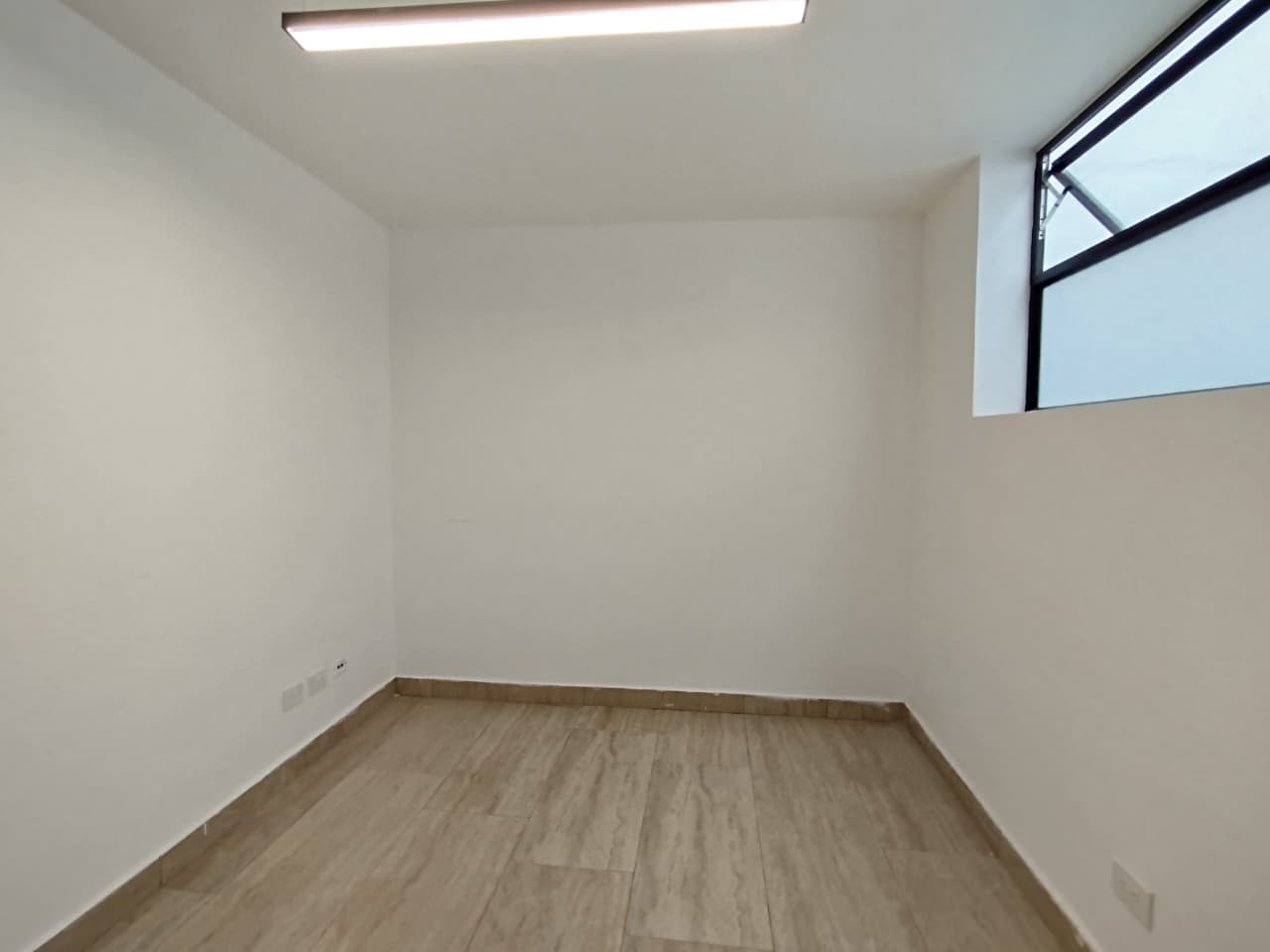 Oficina en arriendo en Miravalle, Belen, Medellín — foto 2 de 16