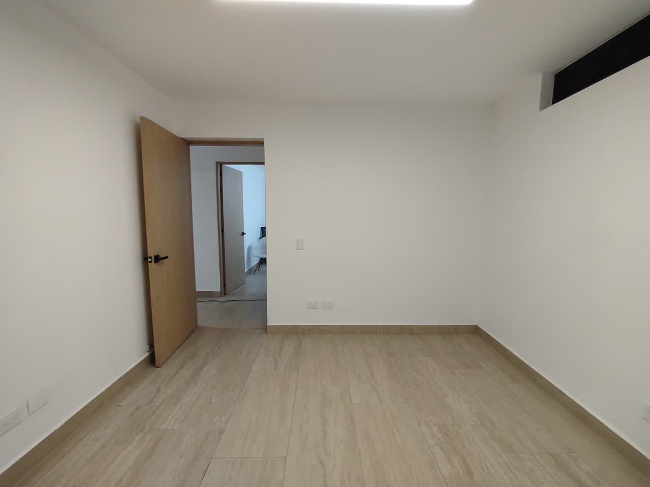 Oficina en arriendo en Miravalle, Belen, Medellín — foto 3 de 17