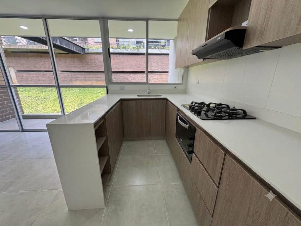 Apartamento en arriendo en La Ceja — foto 3 de 17