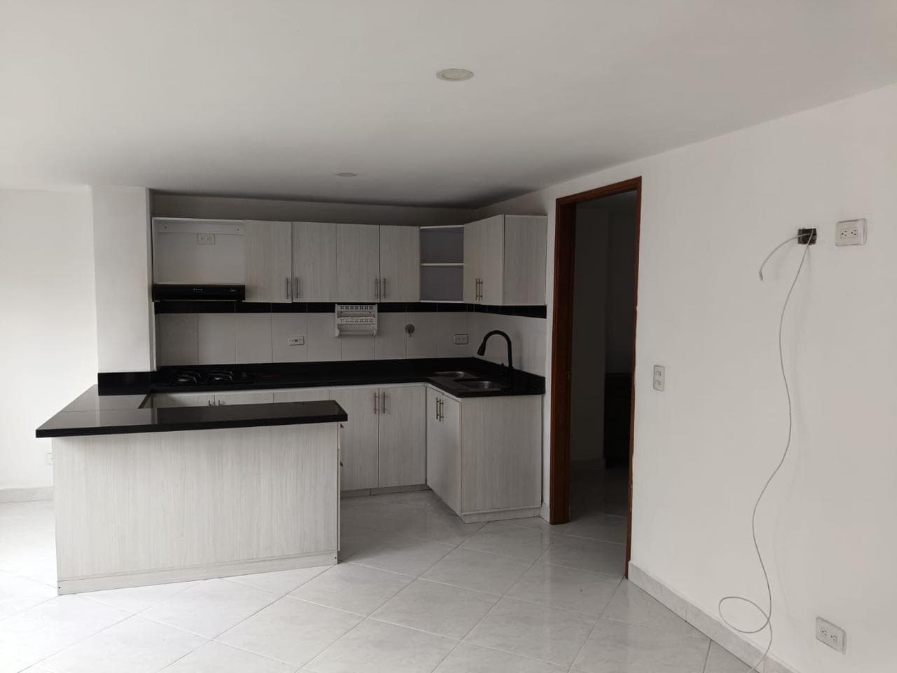 Apartamento en arriendo en San Isidro, Itagui — foto 1 de 13