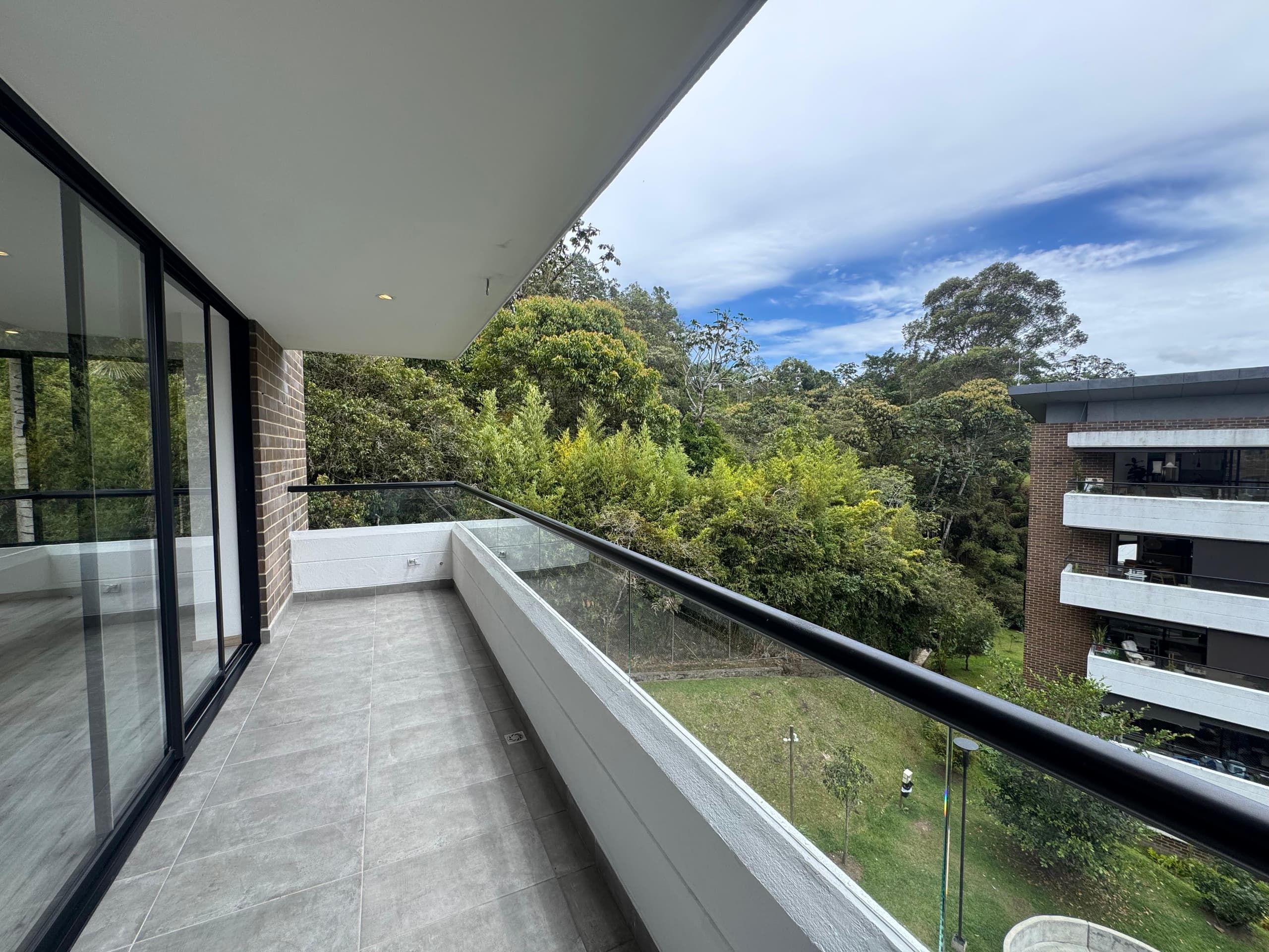 Apartamento en arriendo en El Retiro Campestre — foto 2 de 20