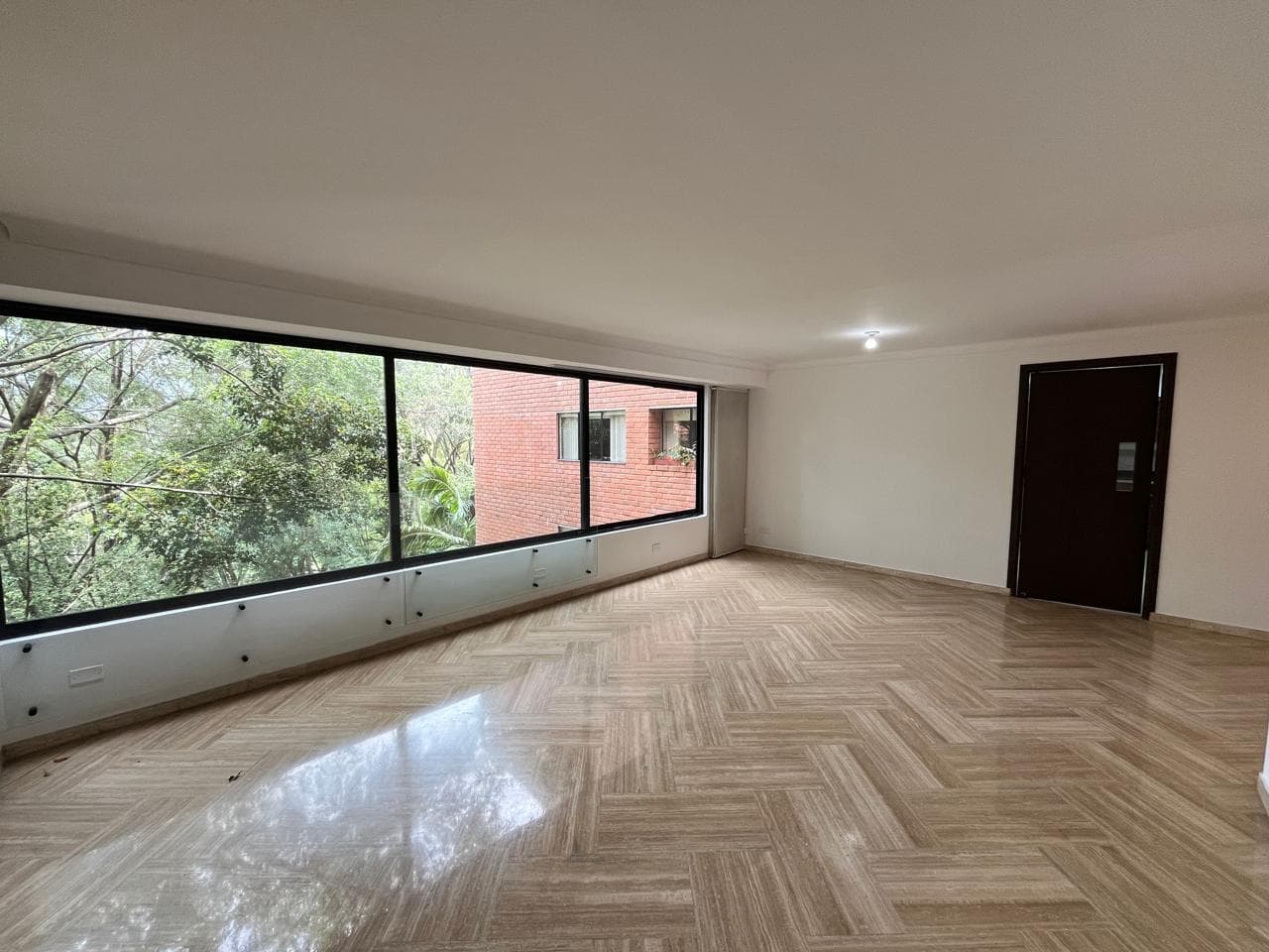 Apartamento en arriendo en La Concha, Poblado, Medellín — foto 1 de 20