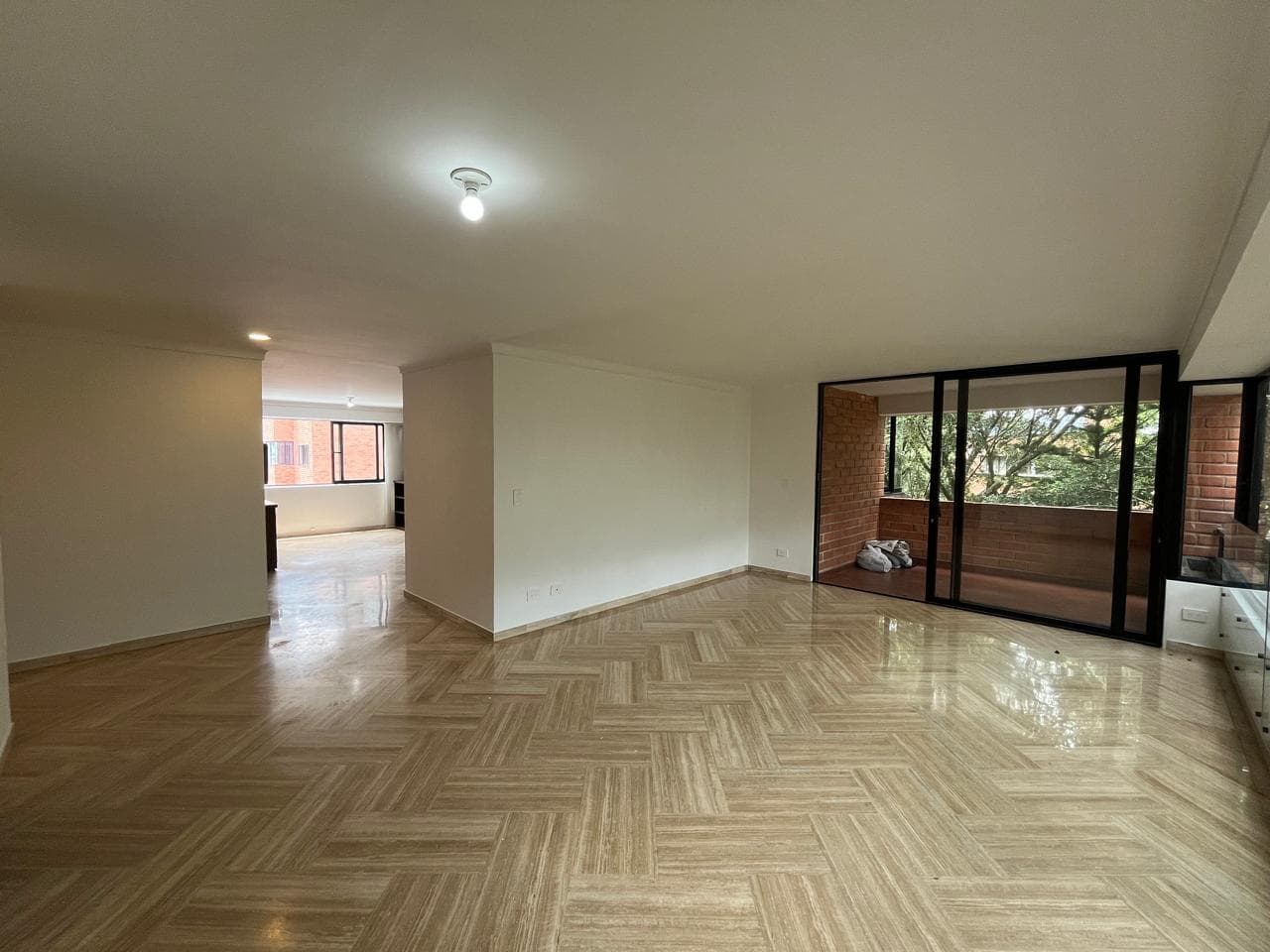 Apartamento en arriendo en La Concha, Poblado, Medellín — foto 2 de 20
