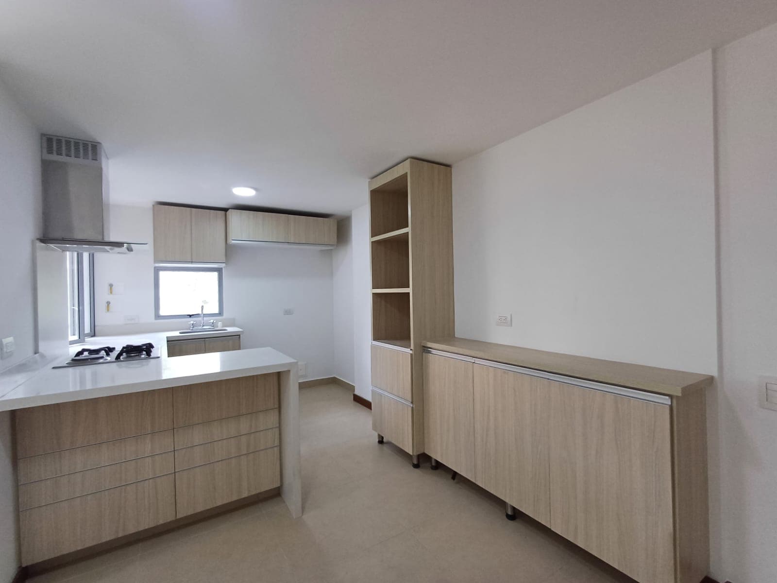 Apartamento en arriendo en Loma de las Brujas, Envigado — foto 2 de 20