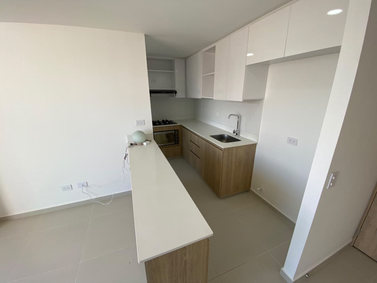 Apartamento en arriendo en Aves Maria, Sabaneta — foto 2 de 16