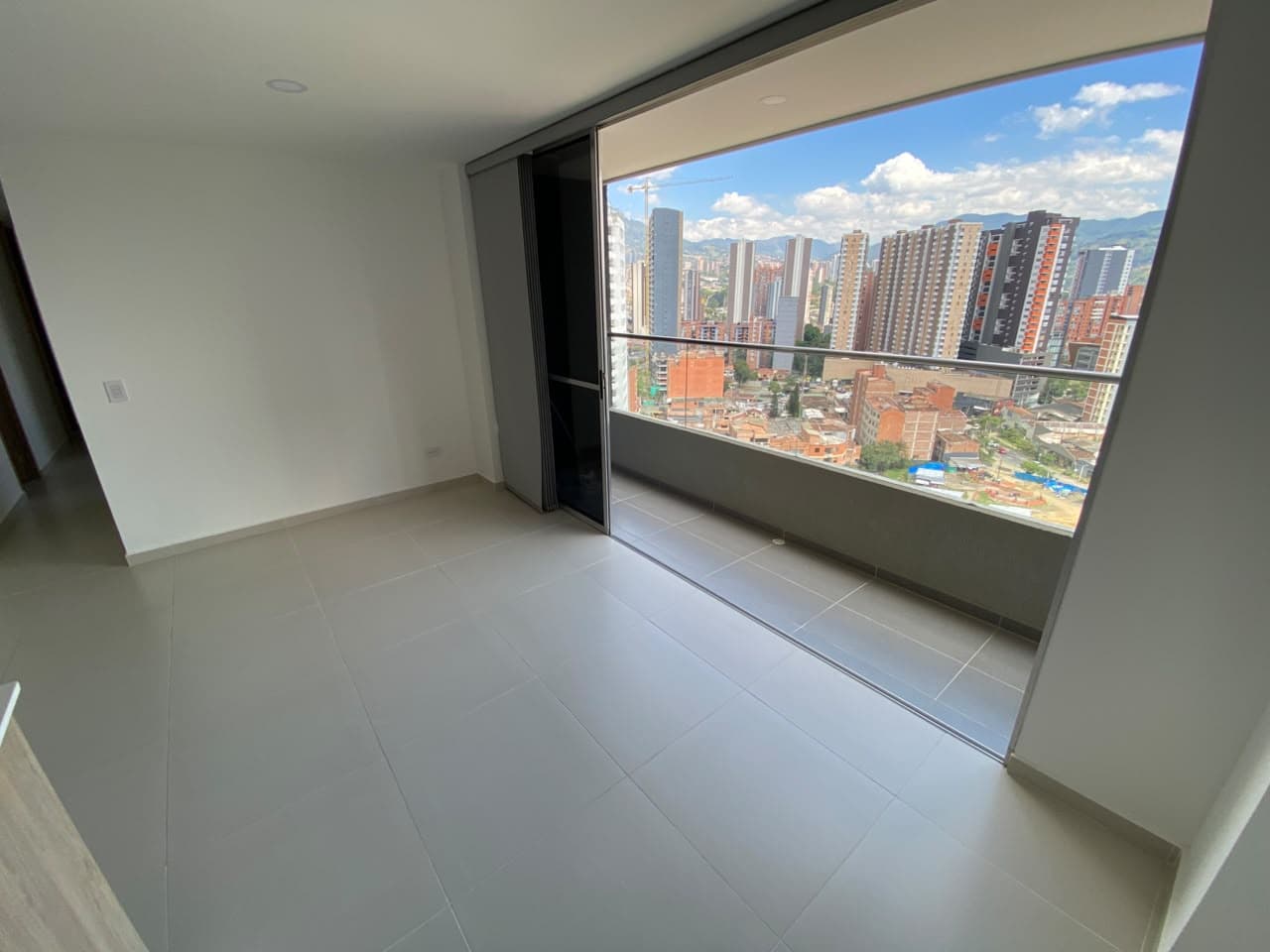 Apartamento en arriendo en Aves Maria, Sabaneta — foto 4 de 16