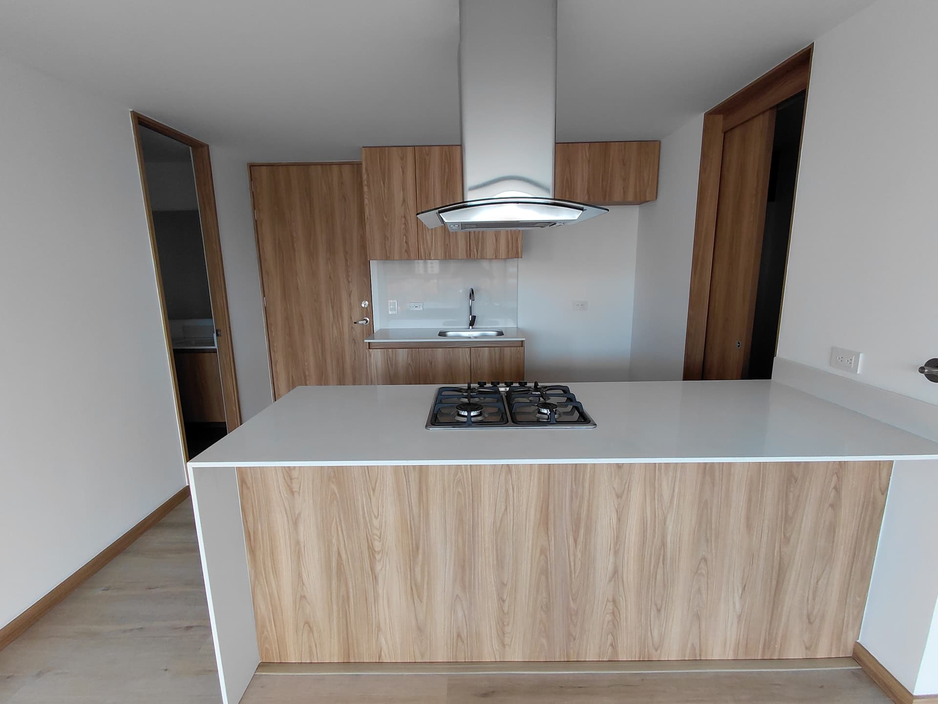 Apartamento en arriendo en San Antonio de Pereira, Rionegro — foto 1 de 18