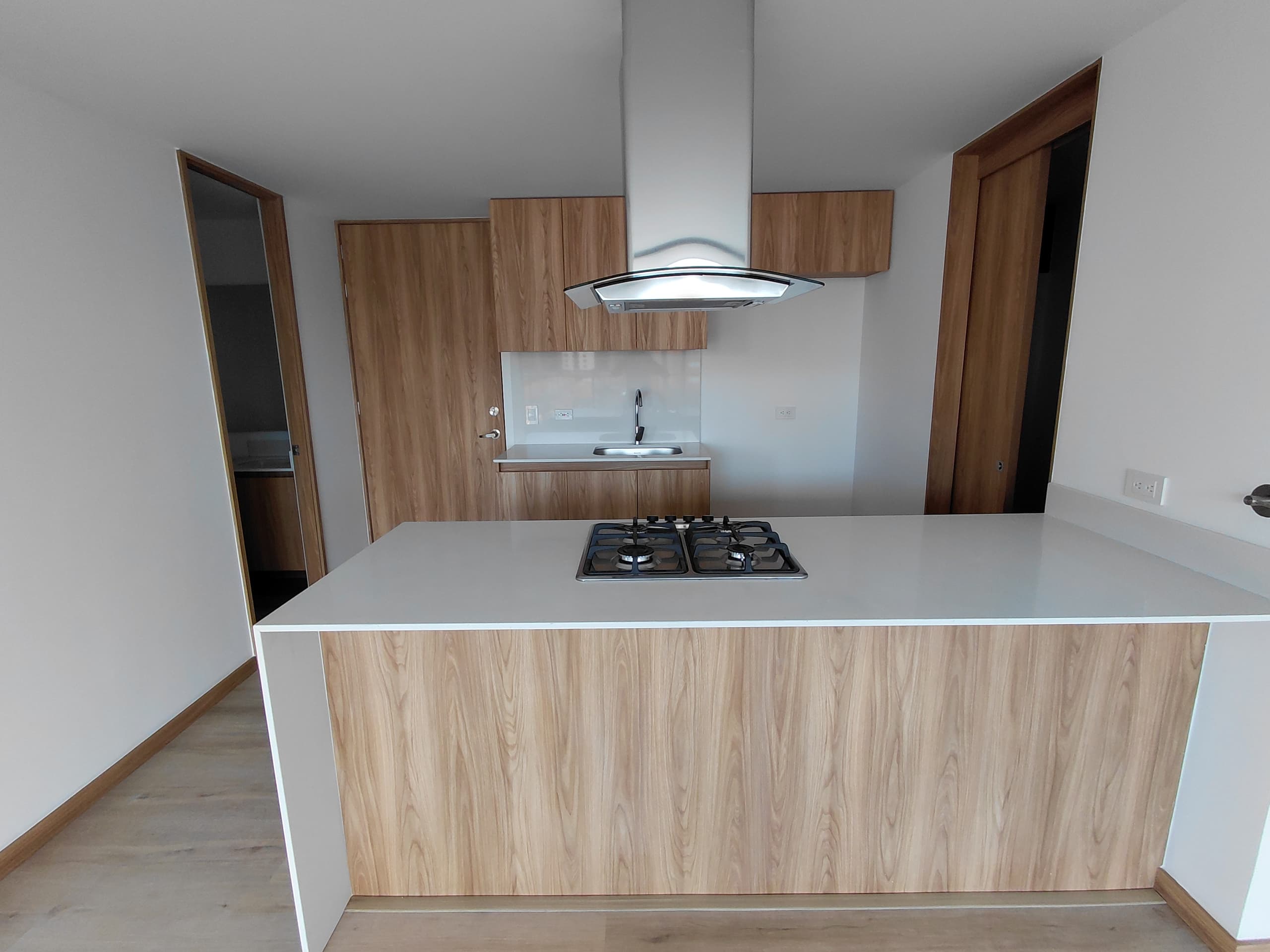 Apartamento en arriendo en San Antonio de Pereira, Rionegro — foto 1 de 18