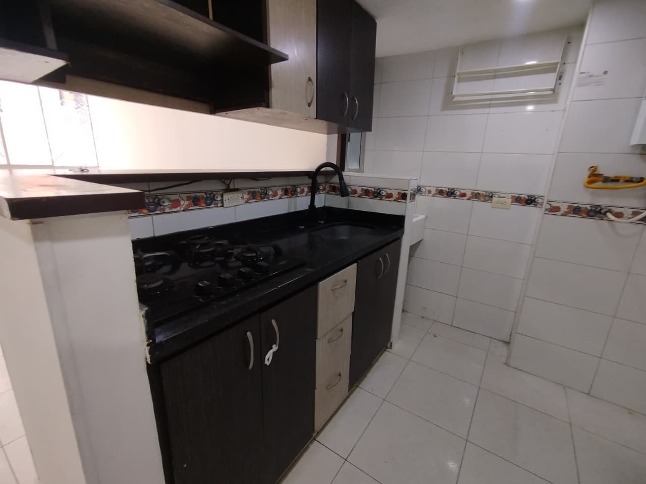 Apartamento en arriendo en Chagualo Centro, Medellín — foto 1 de 12