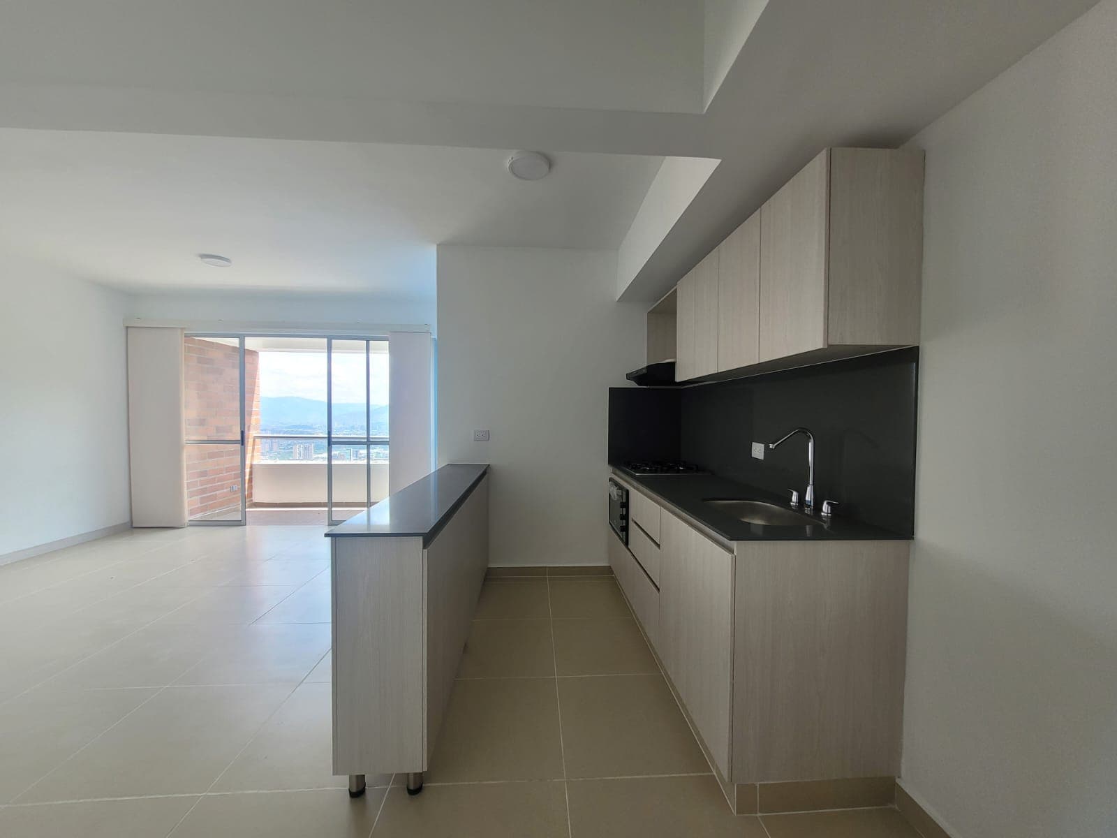 Apartamento en arriendo en Las Lomitas, Sabaneta — foto 2 de 13