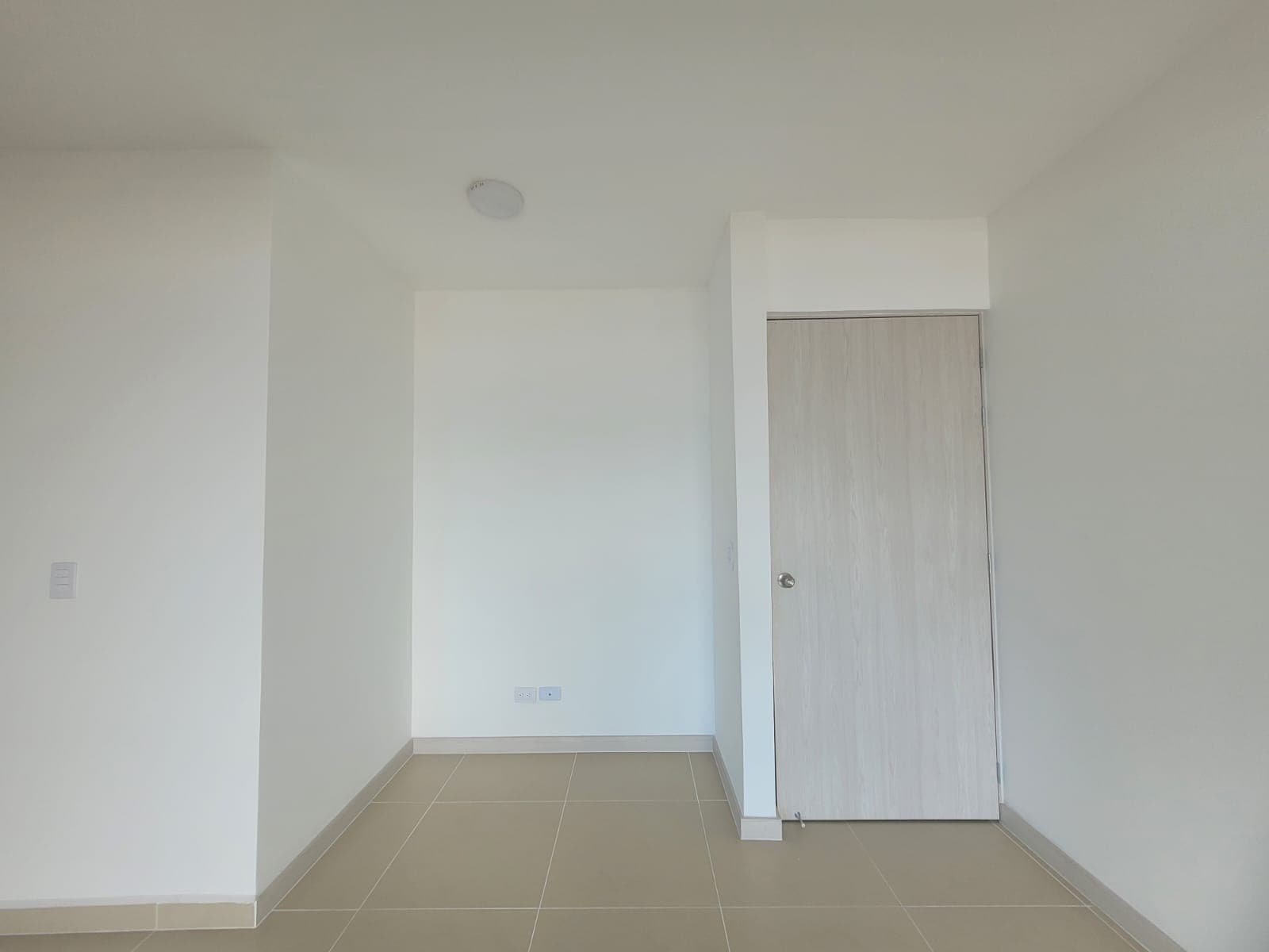 Apartamento en arriendo en Las Lomitas, Sabaneta — foto 3 de 13