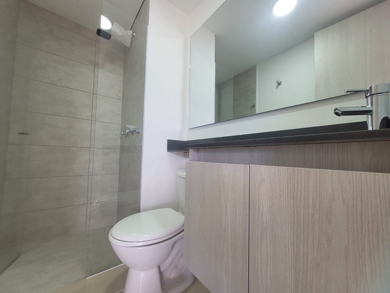 Apartamento en arriendo en Las Lomitas, Sabaneta — foto 4 de 13