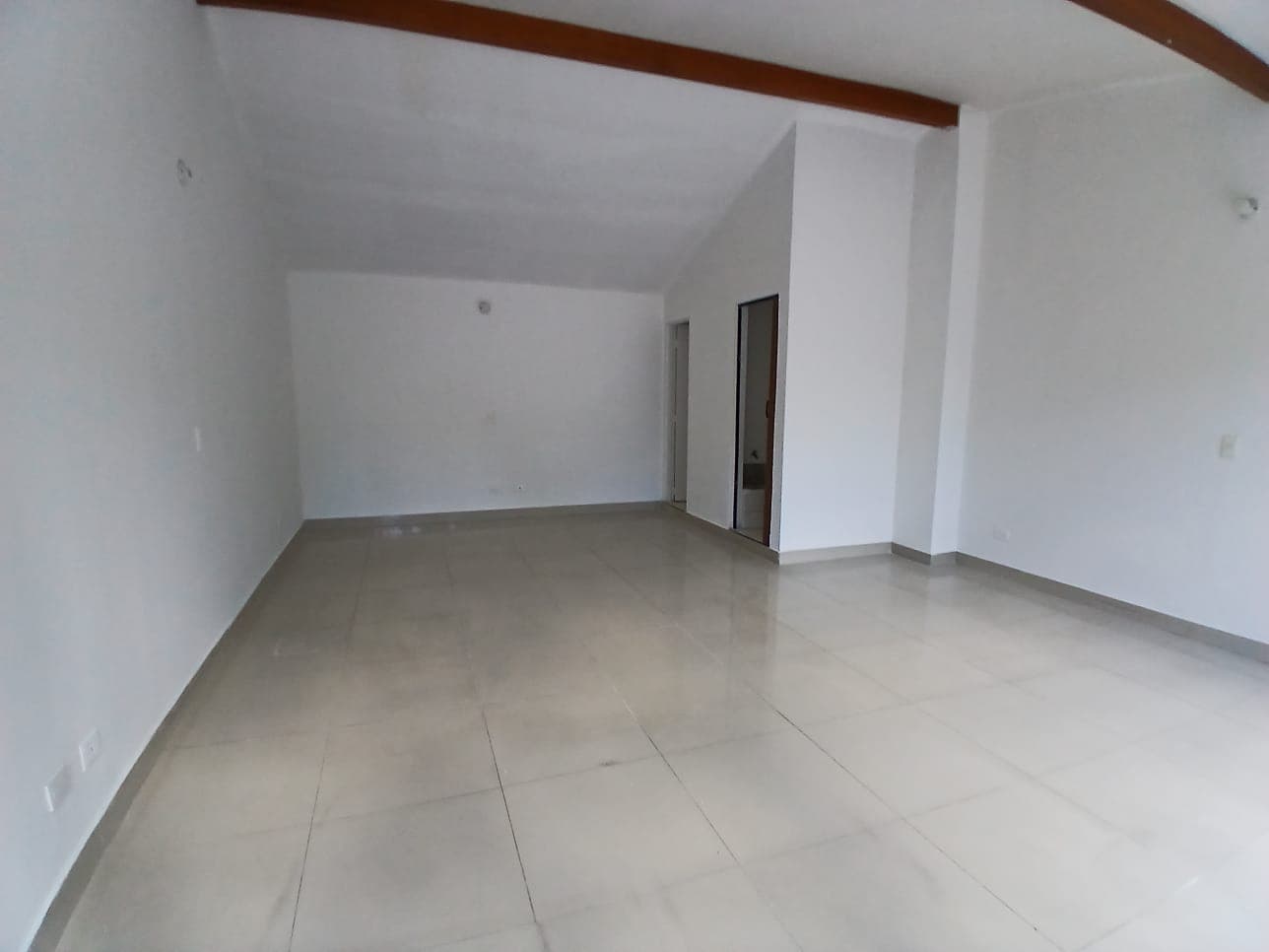 Local en arriendo en Laureles, Medellín — foto 5 de 12