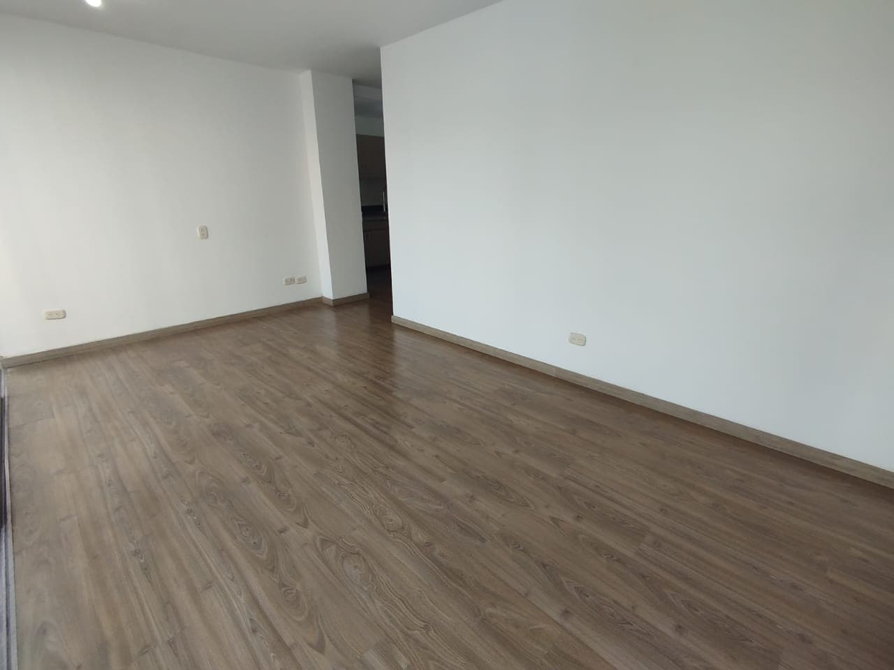 Apartamento en arriendo en Prados de Sabaneta — foto 3 de 20