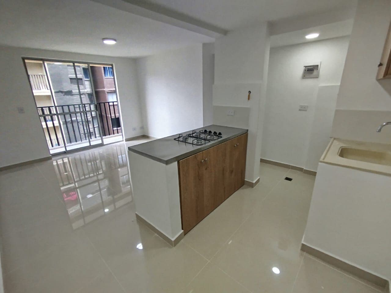 Apartamento en arriendo en Maria Auxiliadora, Sabaneta — foto 2 de 20