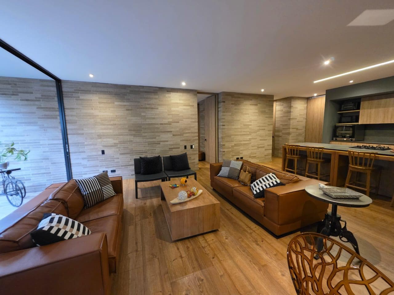 Apartamento en arriendo en El Campestre, Poblado, Medellín — foto 4 de 16