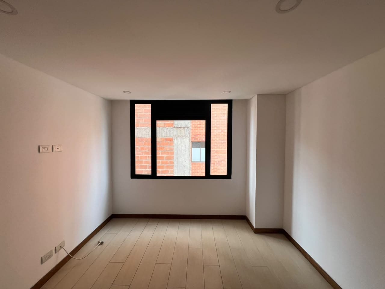 Apartaestudio en arriendo en Los Conquistadores, Laureles, Medellín — foto 5 de 10