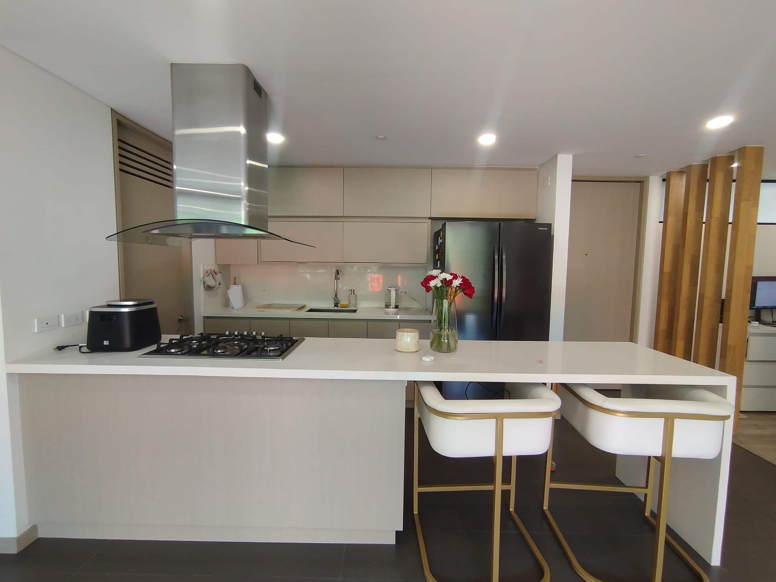 Apartamento en arriendo en Las Palmas M, Poblado, Medellín — foto 3 de 16